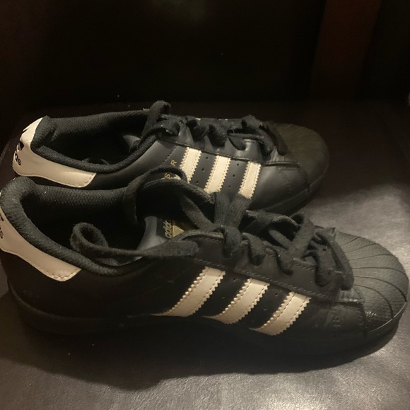 Adidas superstar shoes - Picture 6 of 7